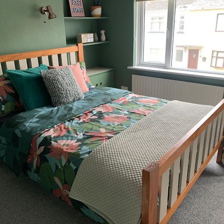 La Brisa-Fully Refurbished, Perfect Local Villa Portrush Bagian luar foto