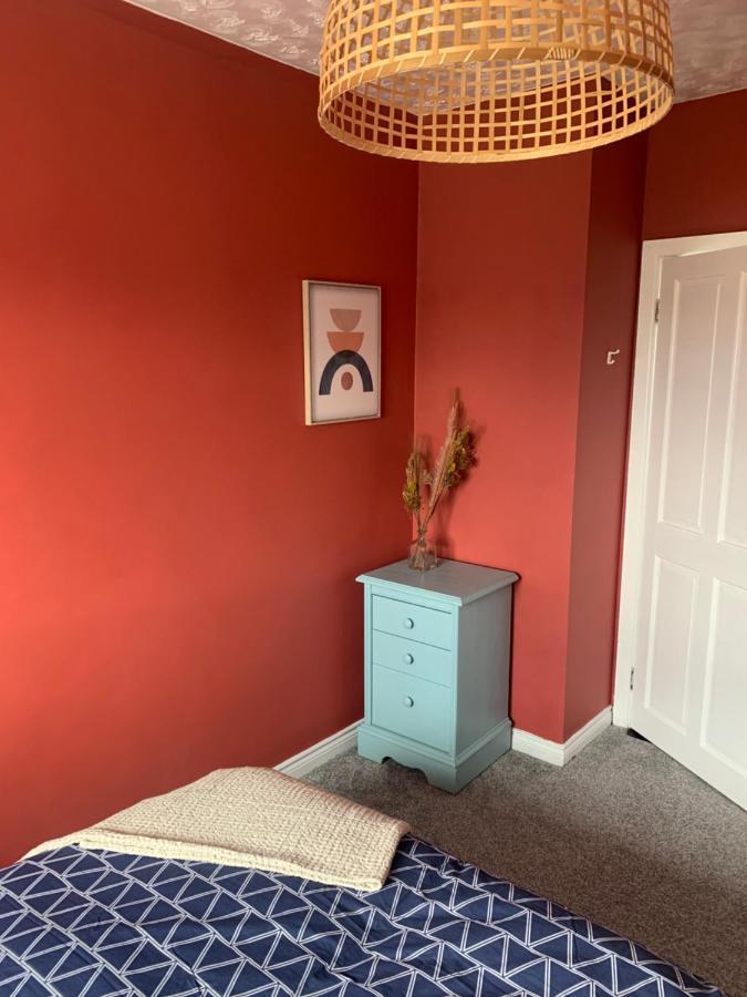 La Brisa-Fully Refurbished, Perfect Local Villa Portrush Bagian luar foto