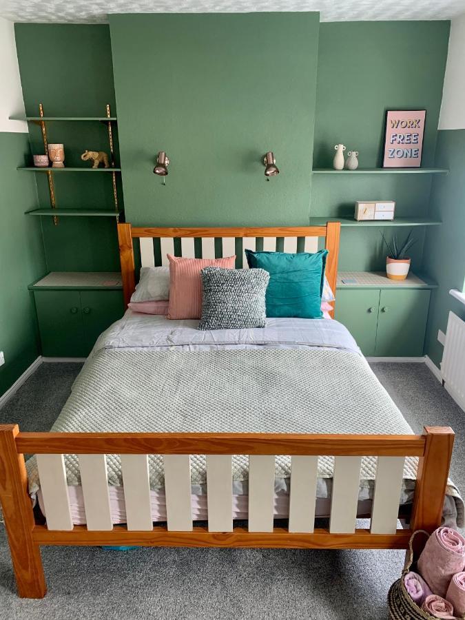 La Brisa-Fully Refurbished, Perfect Local Villa Portrush Bagian luar foto