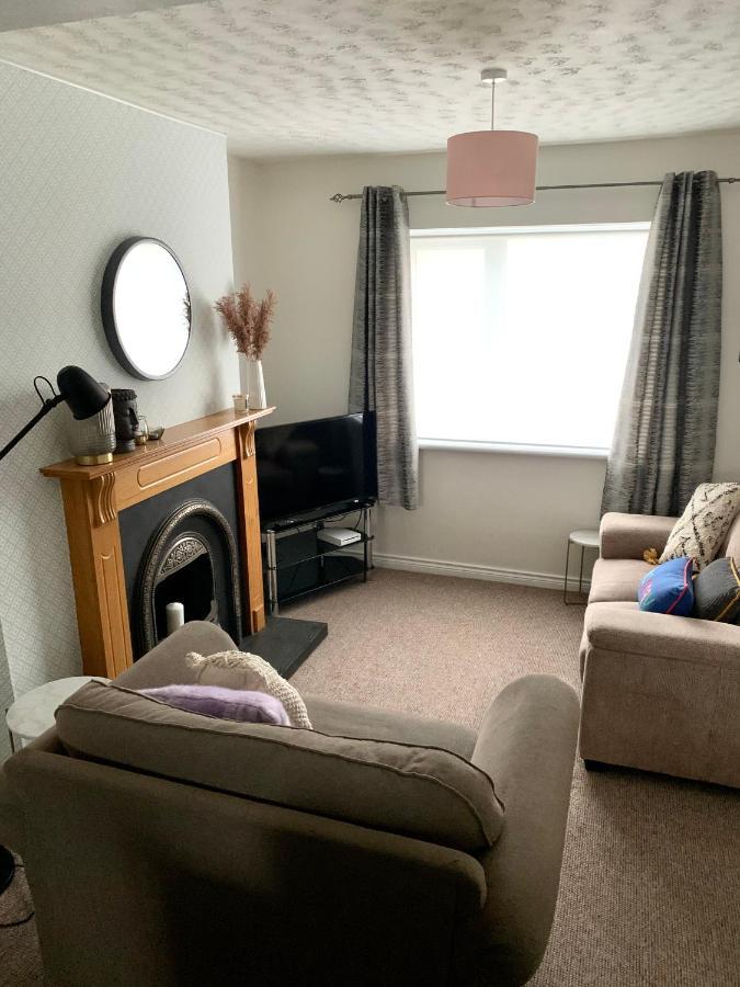 La Brisa-Fully Refurbished, Perfect Local Villa Portrush Bagian luar foto